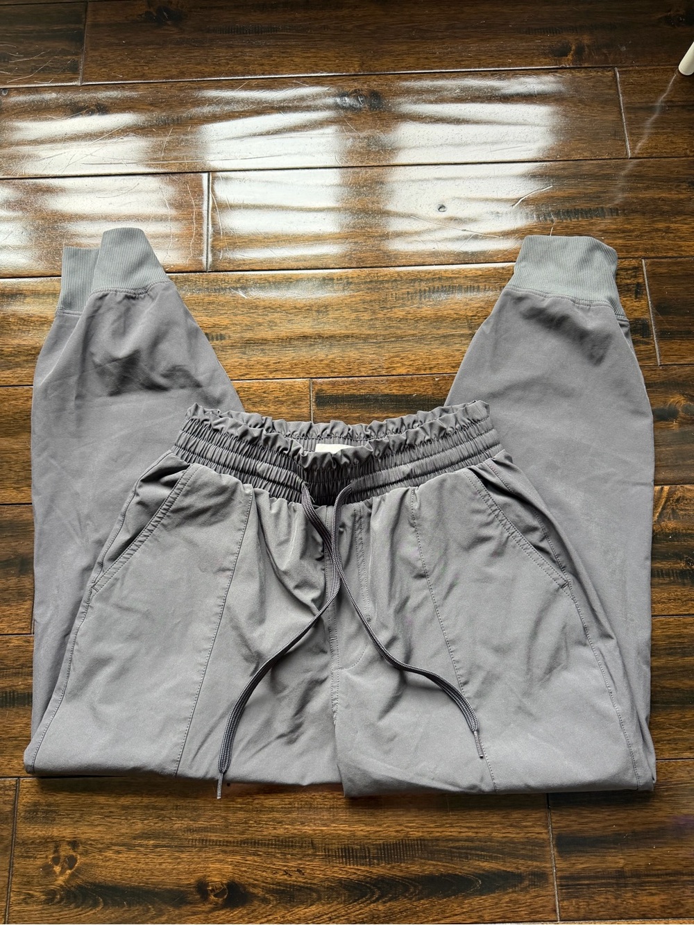 Abercrombie Gray Traveler Joggers